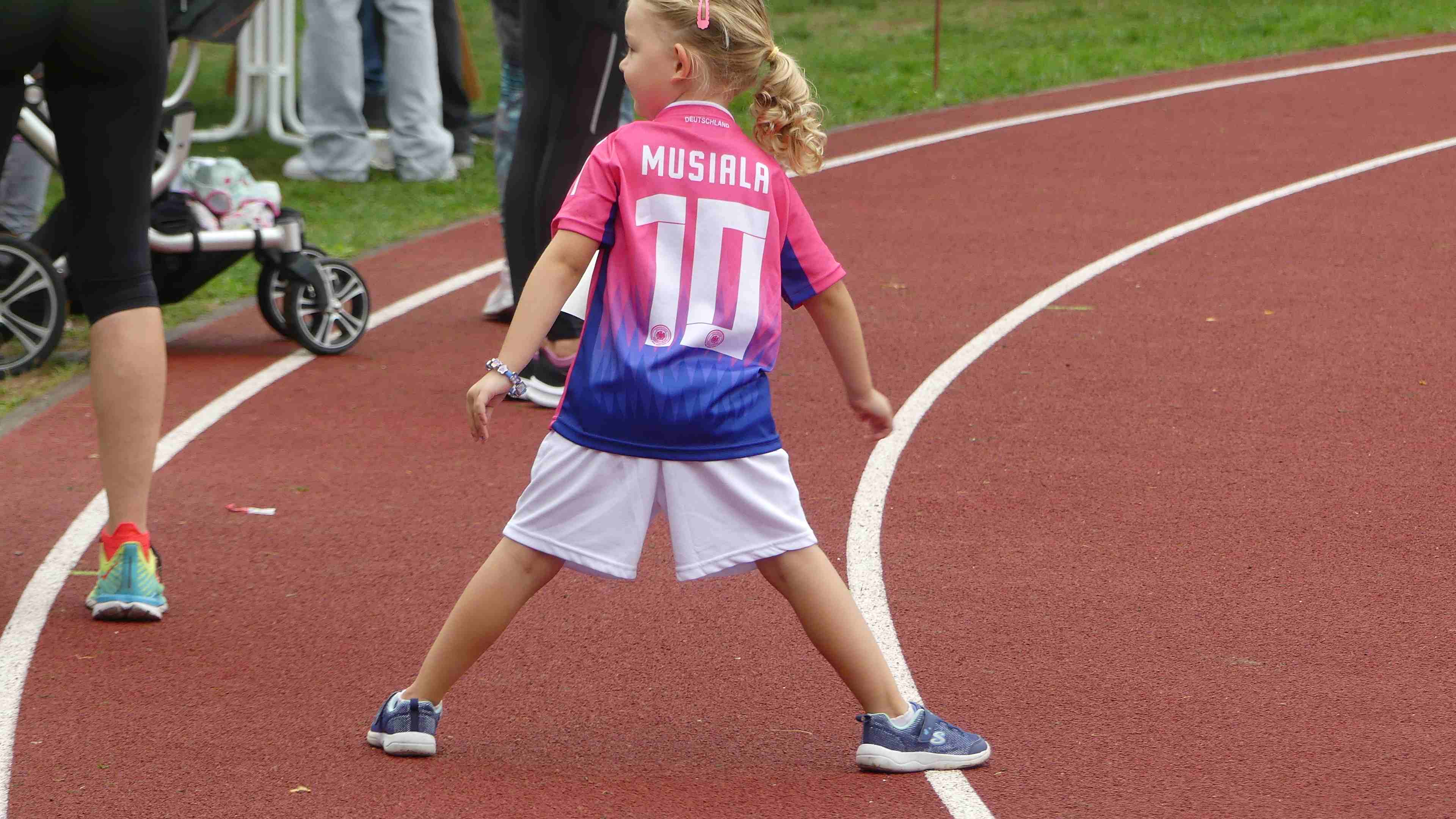 Bild vom 15. Benefizlauf im Jahr 2025. Dies ist das 449. Bild.